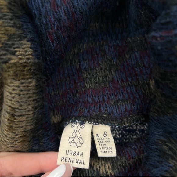 Urban Renewal Multi-Pattern 3/4 Sleeve Pullover Turtleneck Sweater - Picture 3 of 4